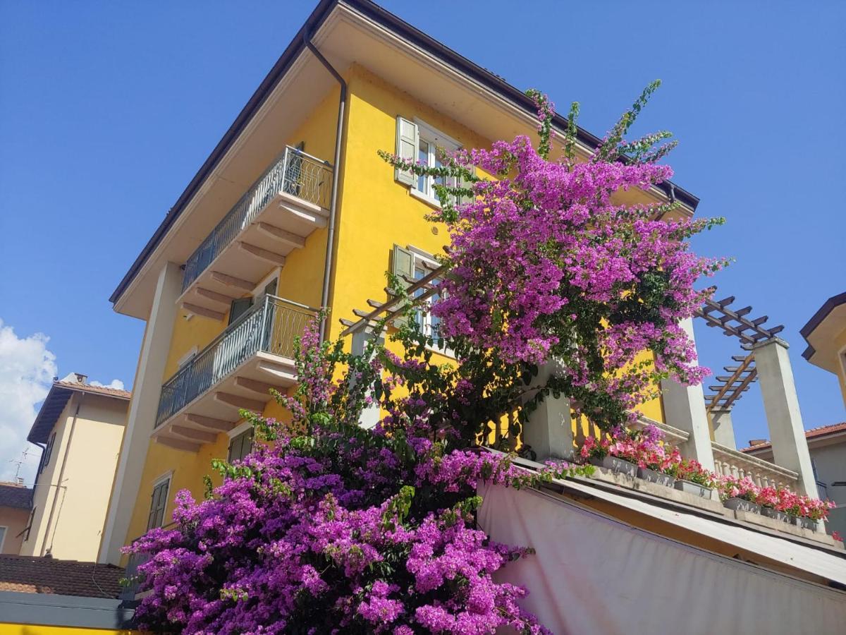 Studio Apartments Baia Azzurra 7 Torbole Sul Garda Ngoại thất bức ảnh