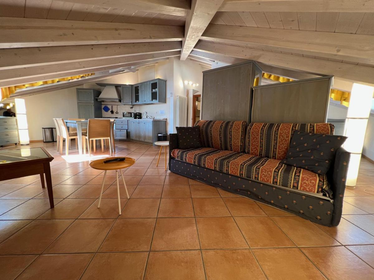 Studio Apartments Baia Azzurra 7 Torbole Sul Garda Ngoại thất bức ảnh