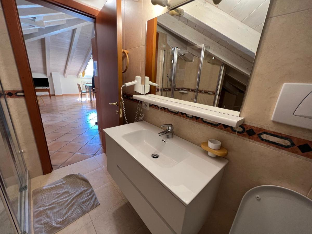 Studio Apartments Baia Azzurra 7 Torbole Sul Garda Ngoại thất bức ảnh
